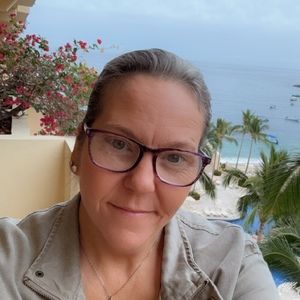 Meet your Posher, Monica